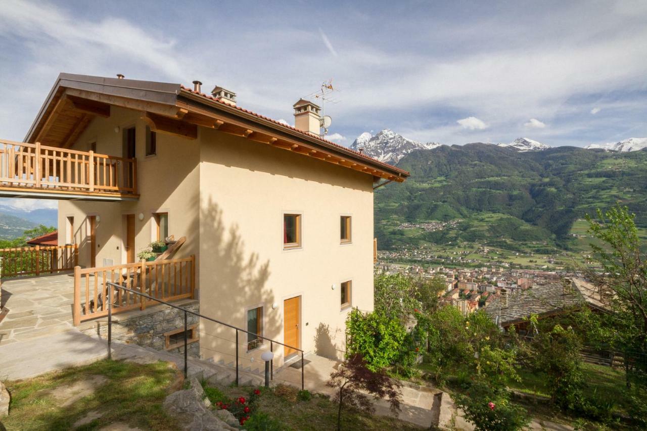 La Casa Di Alfredo E Virginia Leilighet Aosta Eksteriør bilde